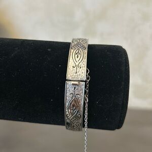 Vintage Signed BB Sterling Silver Gorgeous Bangle Bracelet